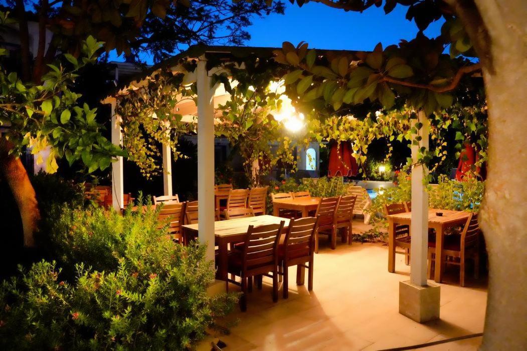 Villa Nergis Bitez Exterior photo